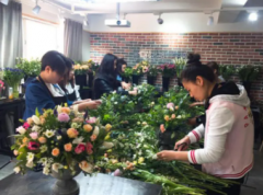 插花专业培训根据需求选择学校课程