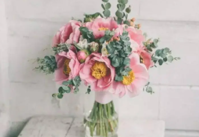 芍药插花瓶